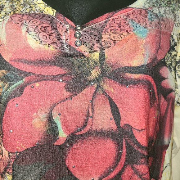 ✂️💲DROP- Beautiful Silk-screened Yellow 👕 - Picture 4 of 7